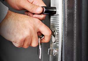 Locksmith in Federal Heights